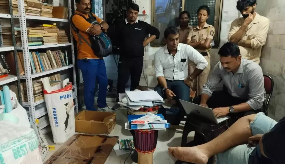 Police detain 3, raid activist’s home in Mumbai, over kites flown in solidarity with Gaza children Police detain 3, raid activist’s home in Mumbai, over kites flown in solidarity with Gaza children