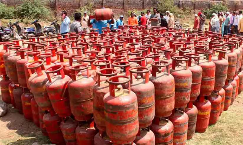 LPG subsidy shock: No e-KYC, no 14.2-kg cylinder from Oct 1 LPG subsidy shock: No e-KYC, no 14.2-kg cylinder from Oct 1