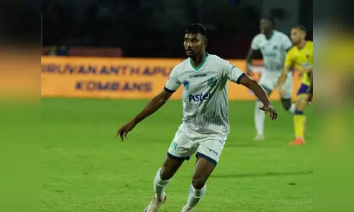 Calicut FC player Rijohn Jose dies in bike crash in Kozhikode Calicut FC player Rijohn Jose dies in bike crash in Kozhikode