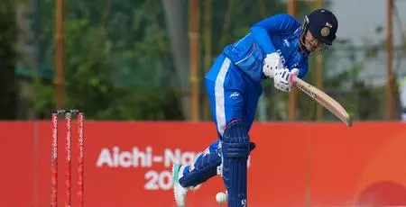 Smriti Mandhana becomes 1st womens cricketer to record 11,000 international runs Smriti Mandhana becomes 1st womens cricketer to record 11,000 international runs