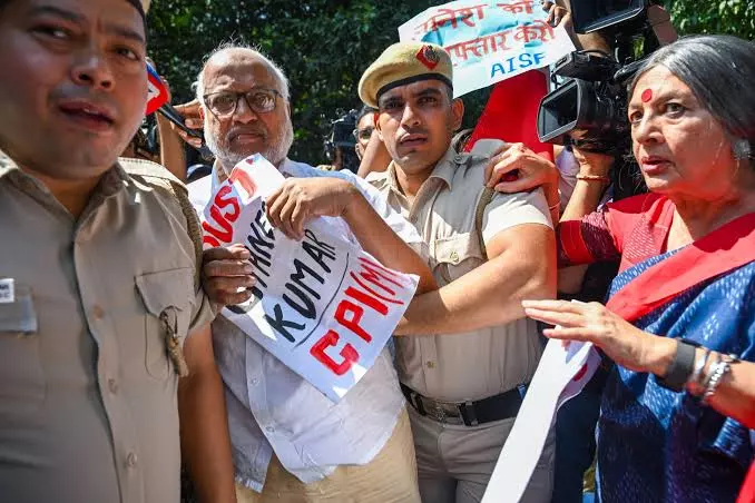 Delhi Police detain Left leaders protesting outside Election Commission Delhi Police detain Left leaders protesting outside Election Commission