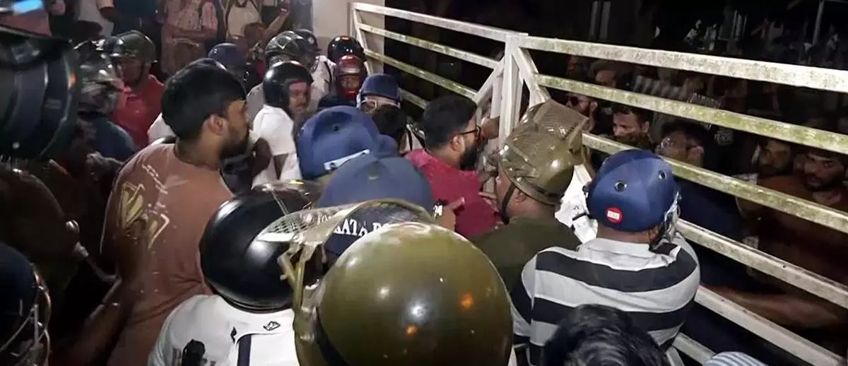 Violence at SRFTI: Students allege attack by BJP, RSS-linked groups Violence at SRFTI: Students allege attack by BJP, RSS-linked groups
