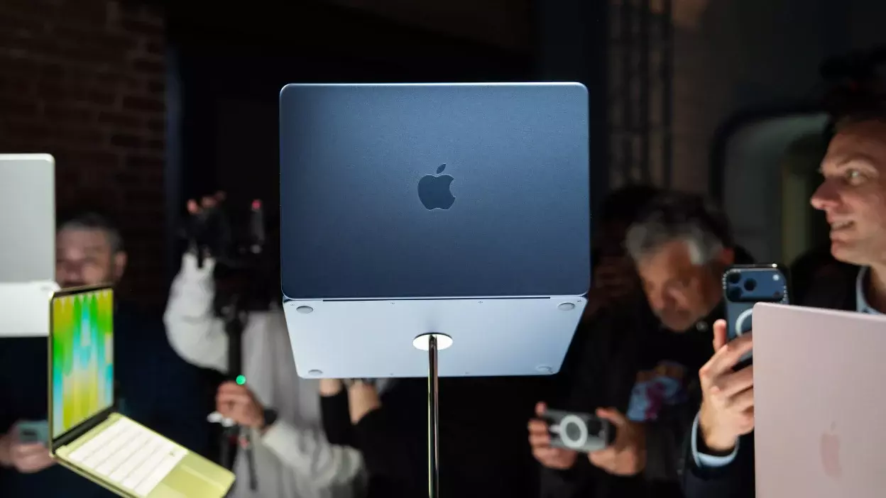 Apple to tighten Mac privacy controls amid rising AI agent risks Apple to tighten Mac privacy controls amid rising AI agent risks