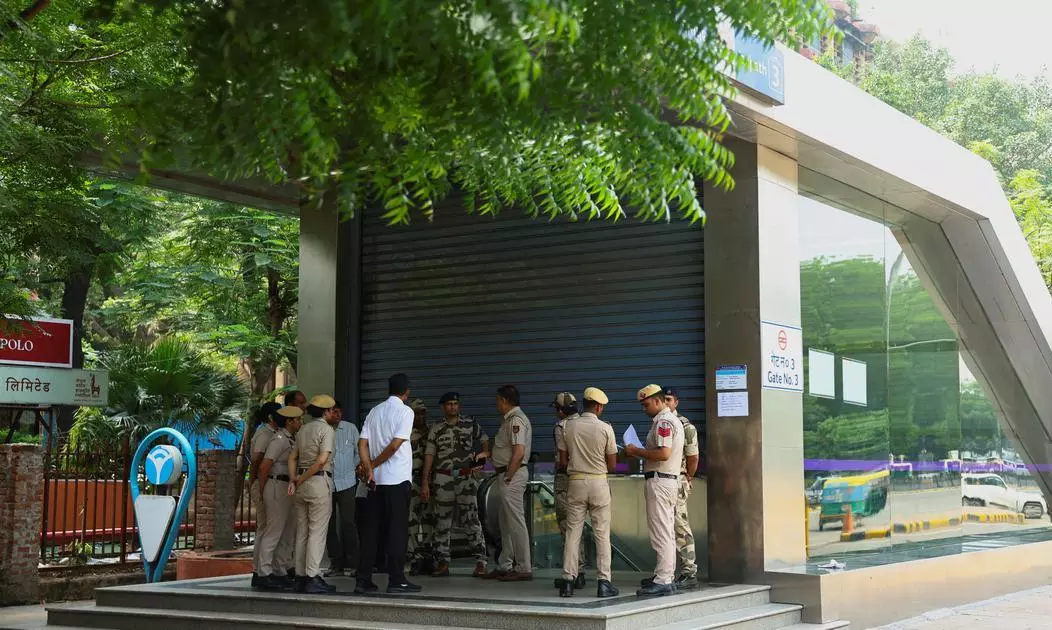 Delhi imposes major travel curbs ahead of Saturday’s anti-CEC protest Delhi imposes major travel curbs ahead of Saturday’s anti-CEC protest