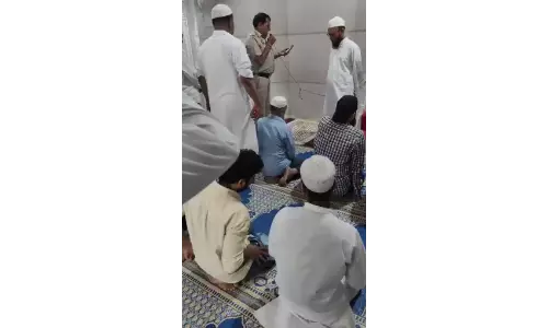 Delhi Police use mosque, markets to warn people against joining October 10 protest Delhi Police use mosque, markets to warn people against joining October 10 protest