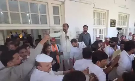 Clash breaks out at UP Congress headquarters during new State Presidents swearing-in Clash breaks out at UP Congress headquarters during new State Presidents swearing-in