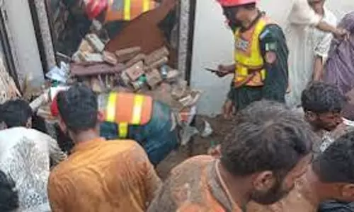 18 killed, over 30 injured as school roof collapses in Pakistan’s Peshawar