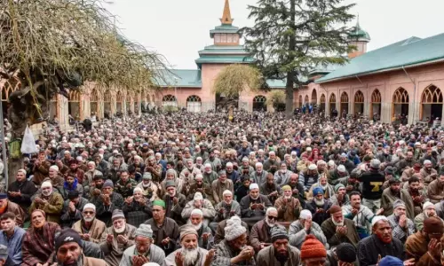 J&K Waqf Boards move to unify Friday sermons draws flak