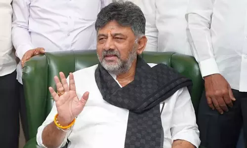 Congress seeks probe into alleged sting attempts on Shivakumar, Satheesan Congress seeks probe into alleged sting attempts on Shivakumar, Satheesan