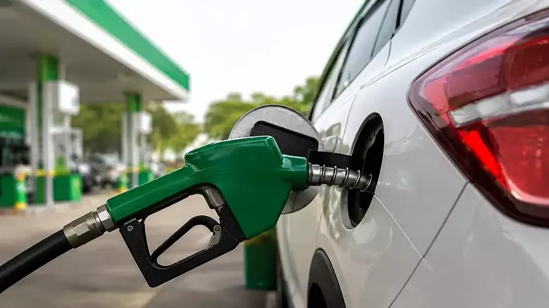 Centre allows flex-fuel vehicles to run on 100% ethanol fuel Centre allows flex-fuel vehicles to run on 100% ethanol fuel