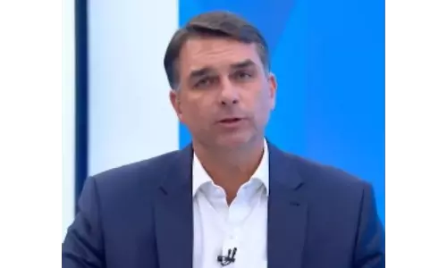 Defeated Brazilian candidate Flávio Bolsonaro to receive US visas amid court travel ban