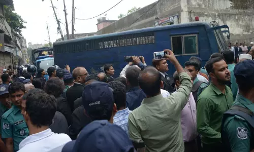 Bangladesh court sentences Awami League leader to death, 3 to life terms Bangladesh court sentences Awami League leader to death, 3 to life terms