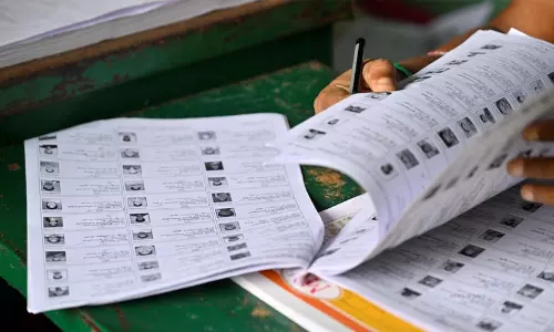 SC rejects Keralam SIR deadline extension, keeps voter complaints open